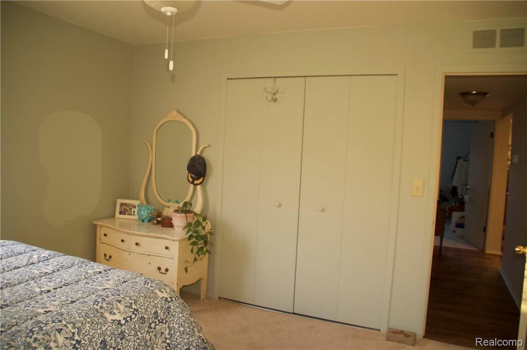 1885 Meadow Dale Court Rochester, MI 48309 - Photo 11 of 22 DSC_0029.jpeg