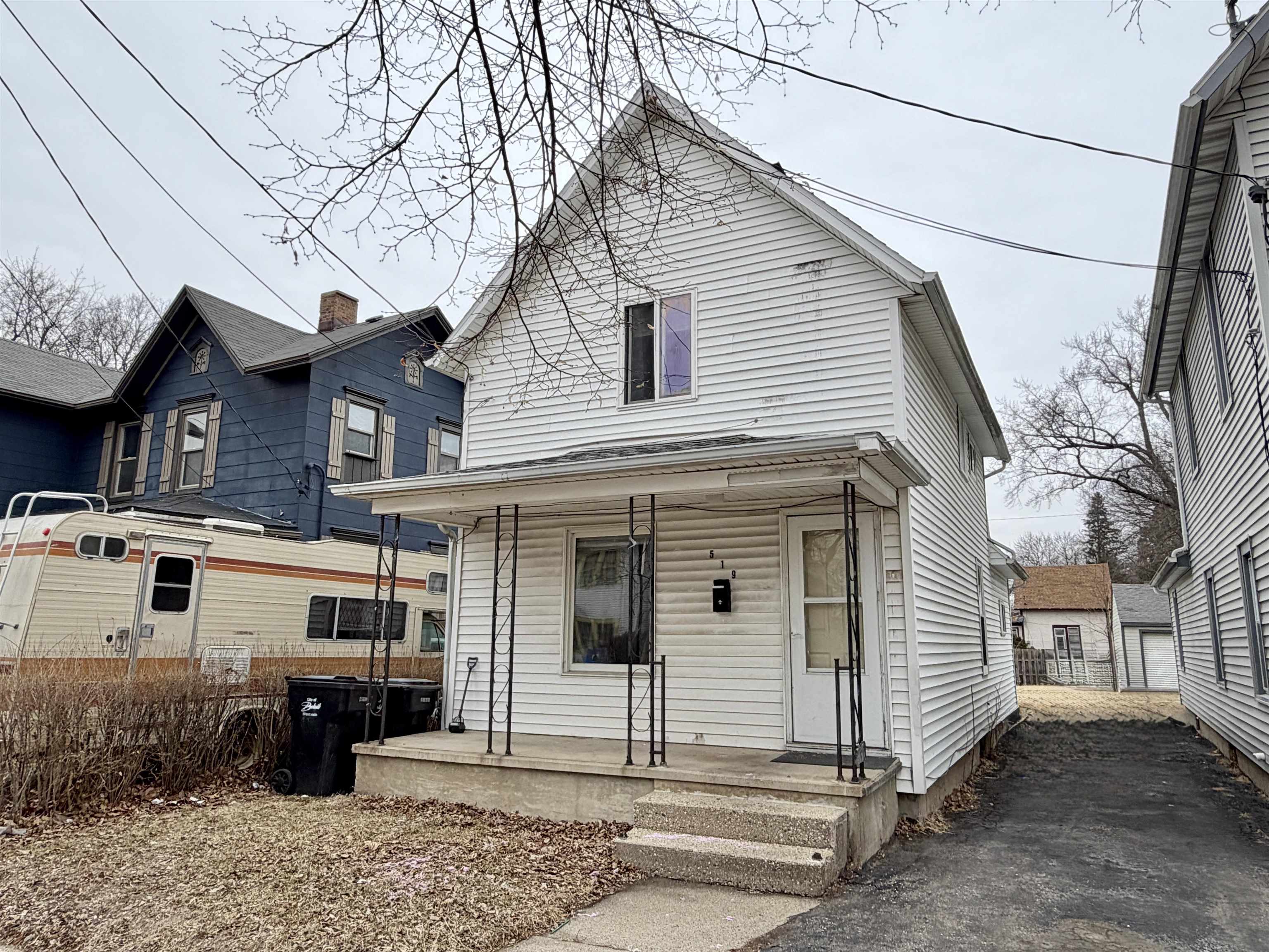 519 St Lawrence Avenue Beloit, WI 53511 - Photo 2 of 9