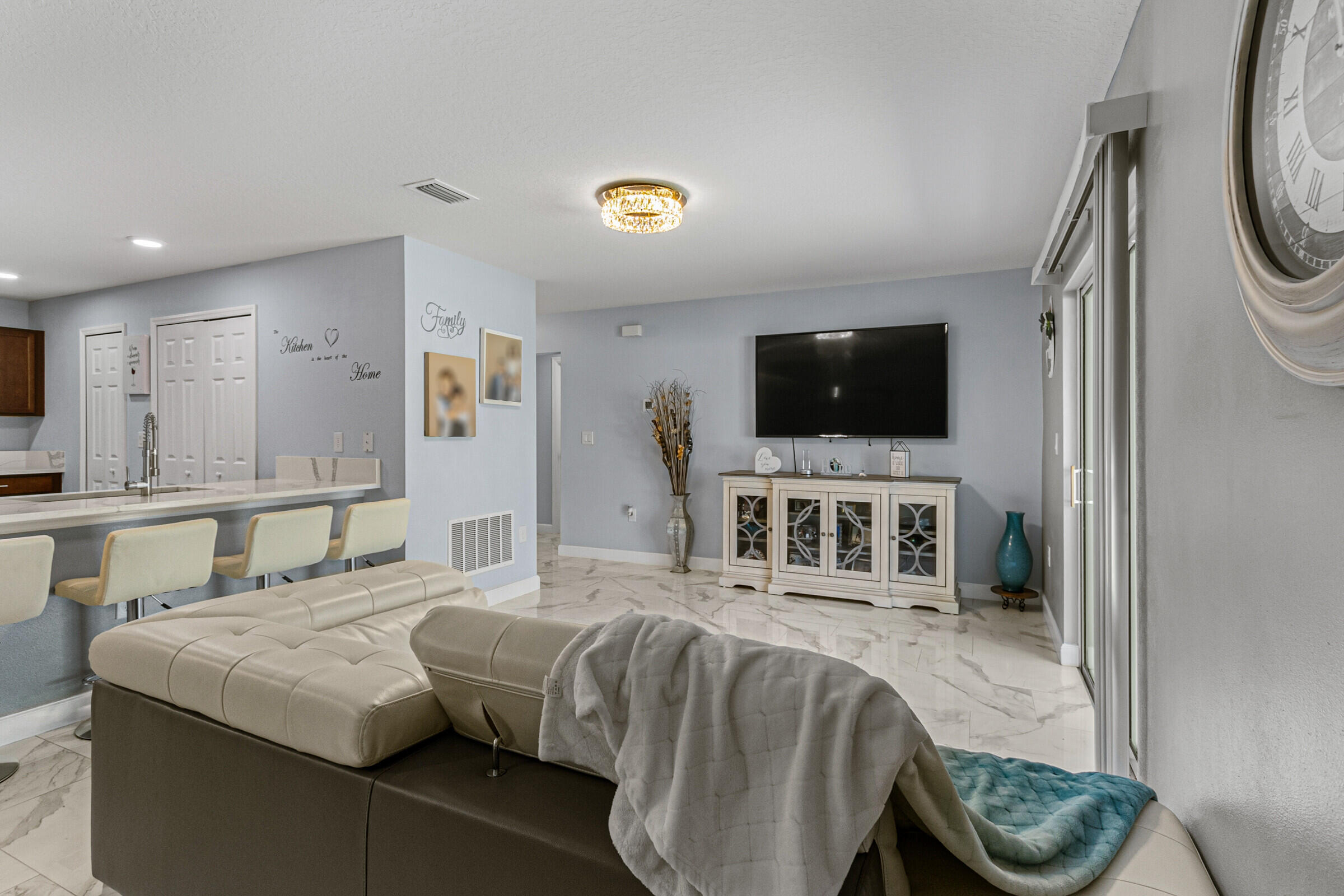 27_887Fletcher217_mls