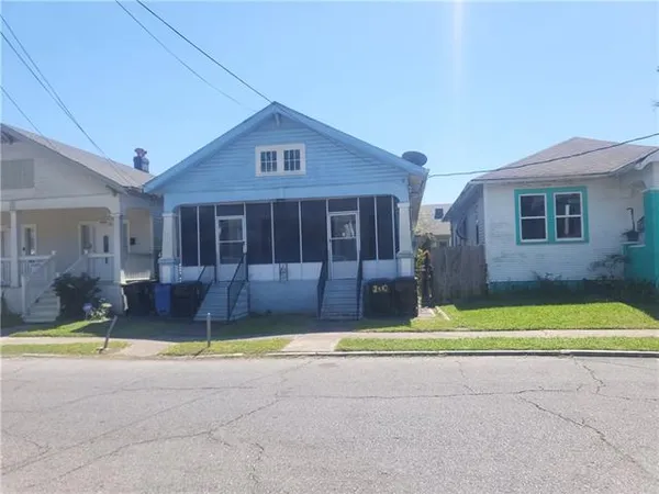 $950 | 2514 North Roman Street, New Orleans, LA 70117