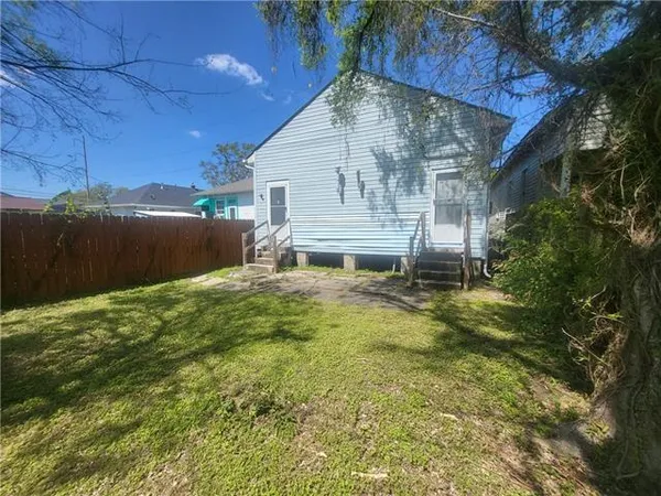 $950 | 2514 North Roman Street, New Orleans, LA 70117