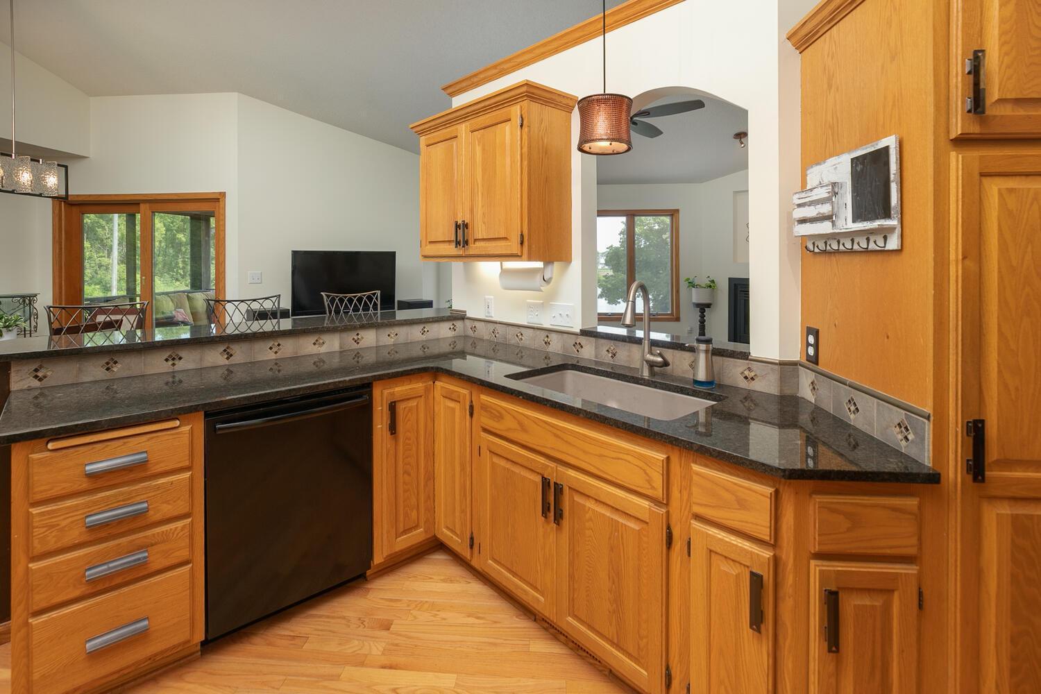 3338 Lachencrest Lane Northwest Rochester, MN 55901 - Photo 17 of 56