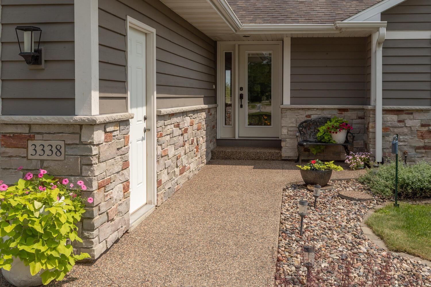 3338 Lachencrest Lane Northwest Rochester, MN 55901 - Photo 4 of 56