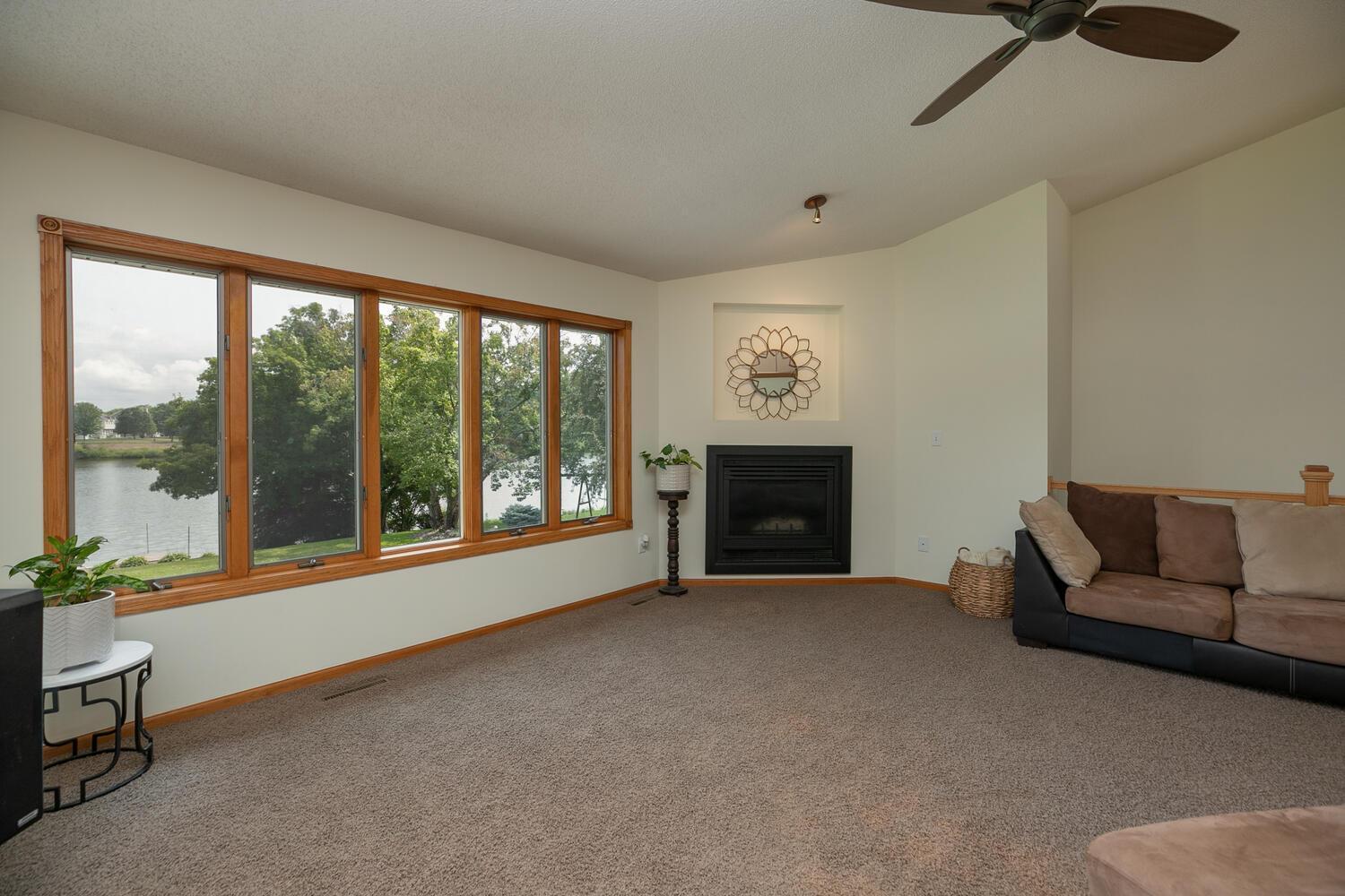 3338 Lachencrest Lane Northwest Rochester, MN 55901 - Photo 6 of 56