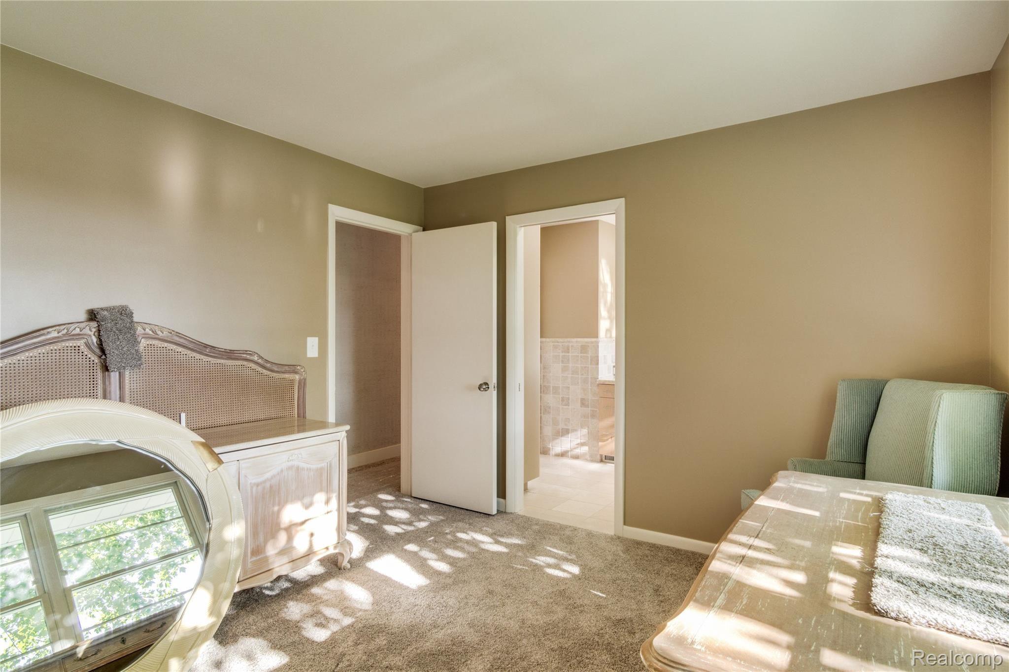 6796 Meadowlake Road Bloomfield Hills, MI 48301 - Photo 38 of 53 Interiors (28 of 52) - Copy.jpg