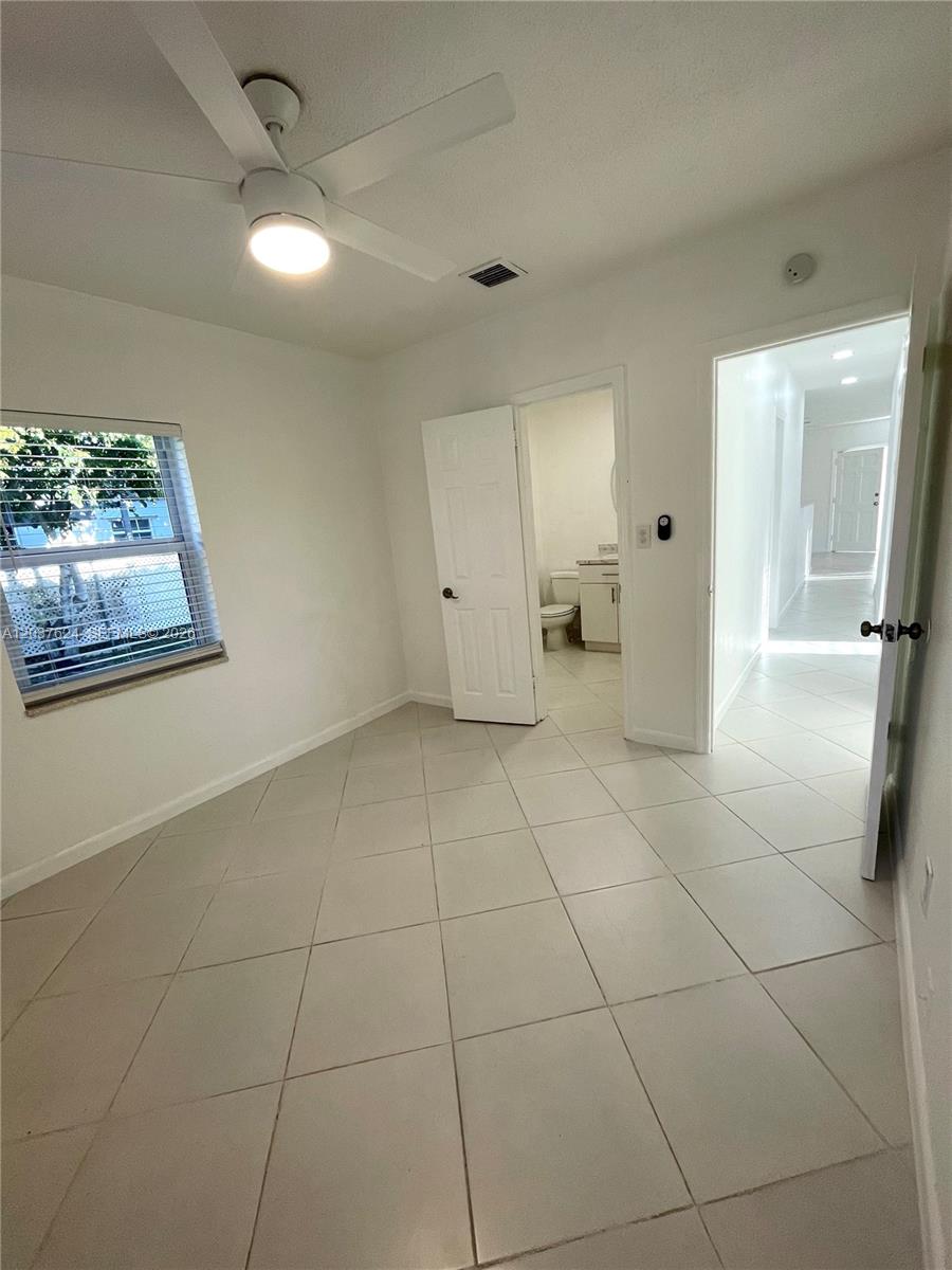 1501 Northeast 173rd Street North Miami Beach, FL 33162 - Photo 10 of 20