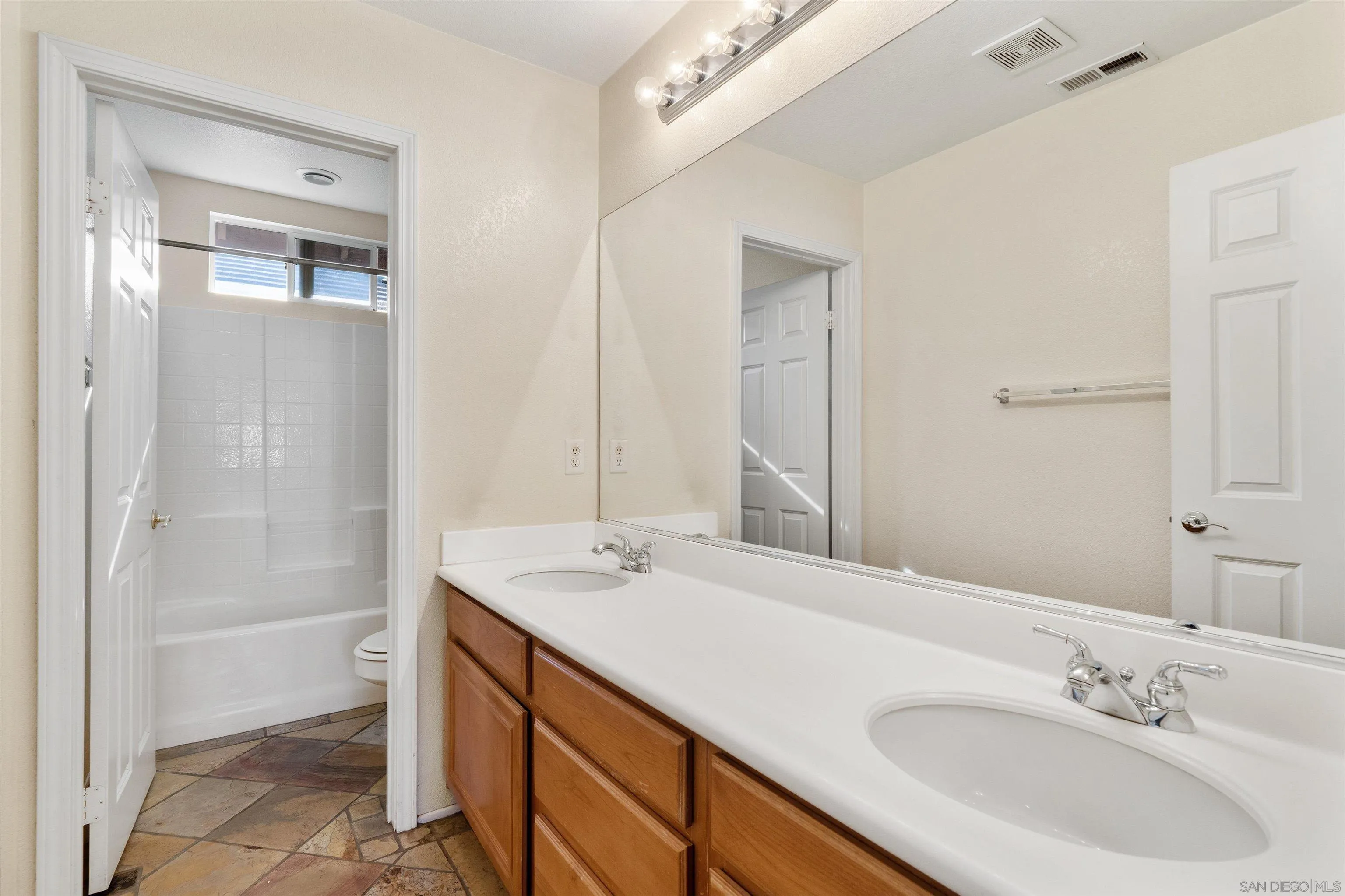 8612 Cabin Place Riverside, CA 92508 - Photo 25 of 40 Gallery Image 25
