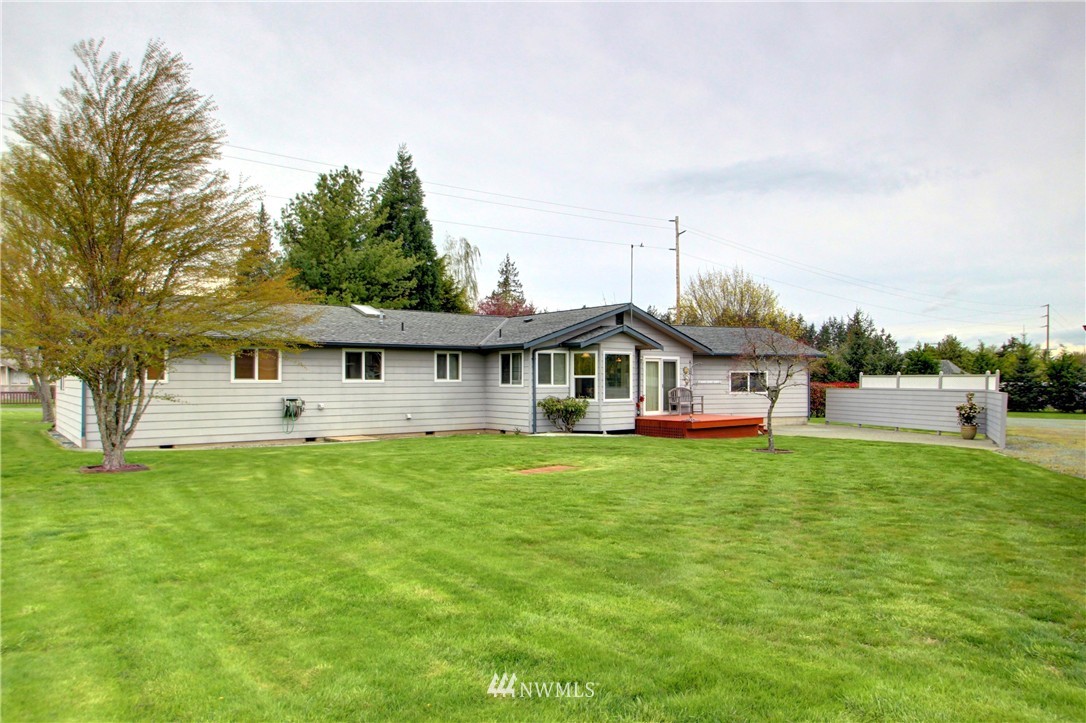 11097 Whistle Lake Road Anacortes, WA 98221 - Photo 2 of 24 Gallery Image 2