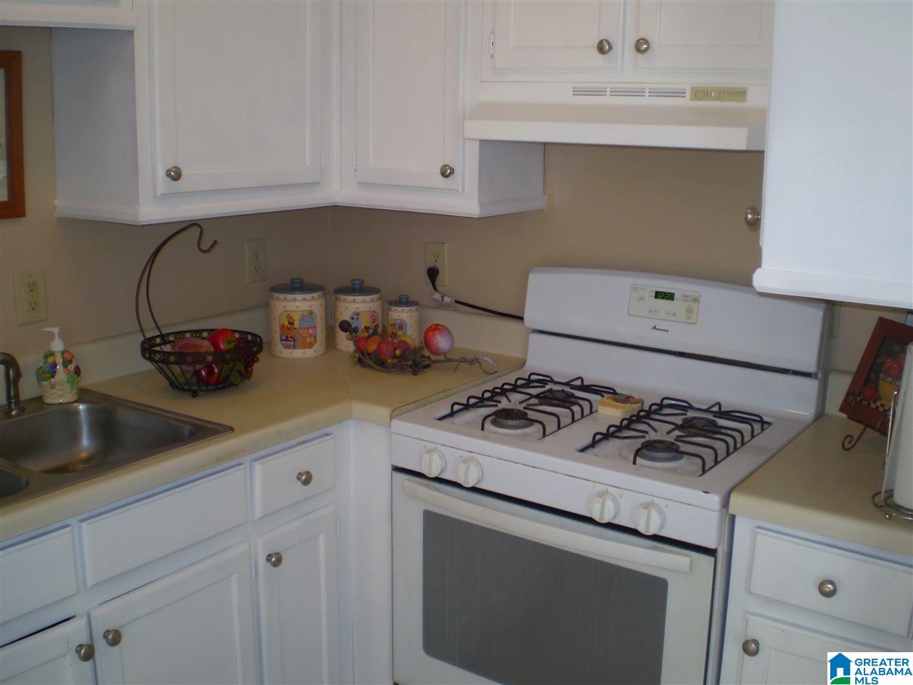240 South Park Road Southwest Birmingham, AL 35211 - Photo 4 of 14