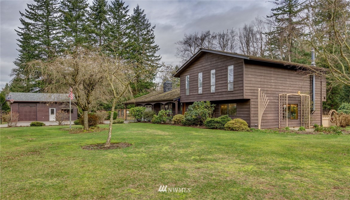 7212 Dahlberg Road Ferndale, WA 98248 - Photo 1 of 25 Gallery Image 1
