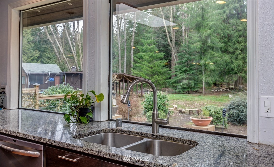 7212 Dahlberg Road Ferndale, WA 98248 - Photo 11 of 25 Gallery Image 11