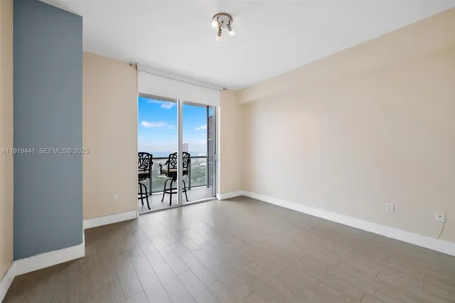 a view of livingroom with hardwood