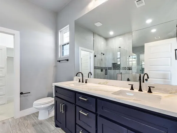 $397,999 | 123 Cedar Bend Drive, Trinidad, TX 75163