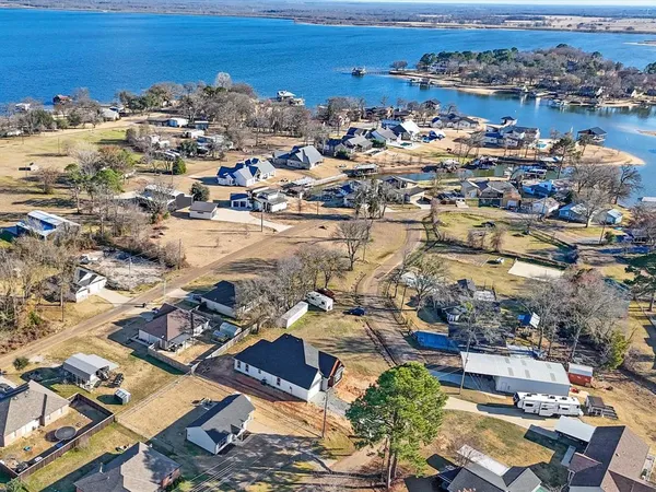 $397,999 | 123 Cedar Bend Drive, Trinidad, TX 75163