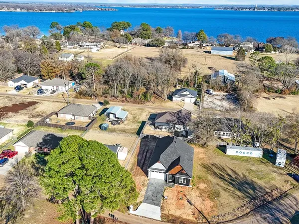 $397,999 | 123 Cedar Bend Drive, Trinidad, TX 75163