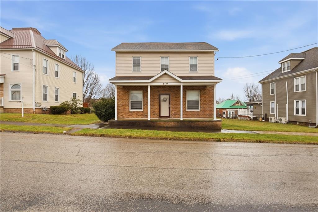 119 Union Street Salisbury, PA 15558 - Photo 2 of 33 a front view of a house with a yard