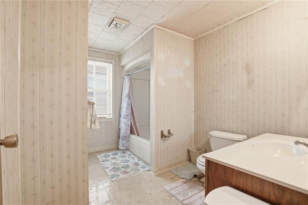 119 Union Street Salisbury, PA 15558 - Photo 21 of 33 a bathroom with a sink a toilet and shower