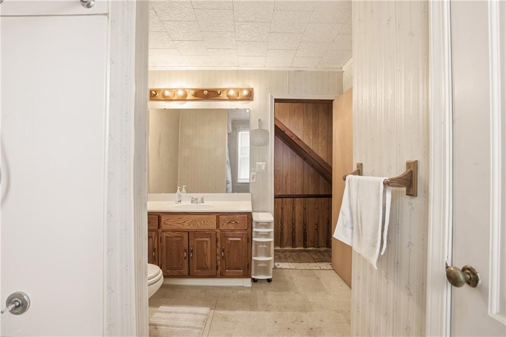 119 Union Street Salisbury, PA 15558 - Photo 22 of 33 a bathroom with a sink and a mirror