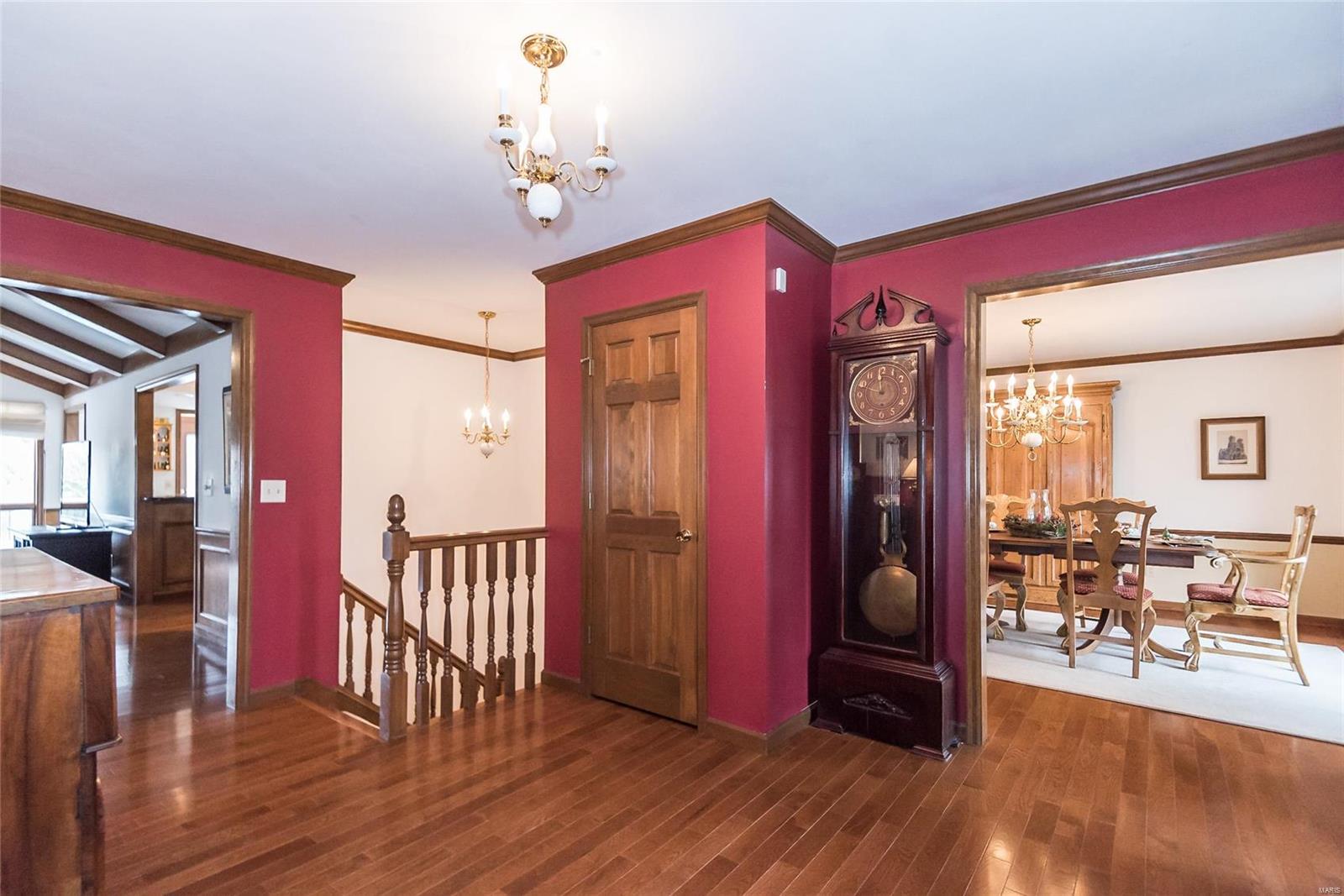 2111 Wilson Ridge Lane Chesterfield, MO 63005 - Photo 12 of 92 Gallery Image 12