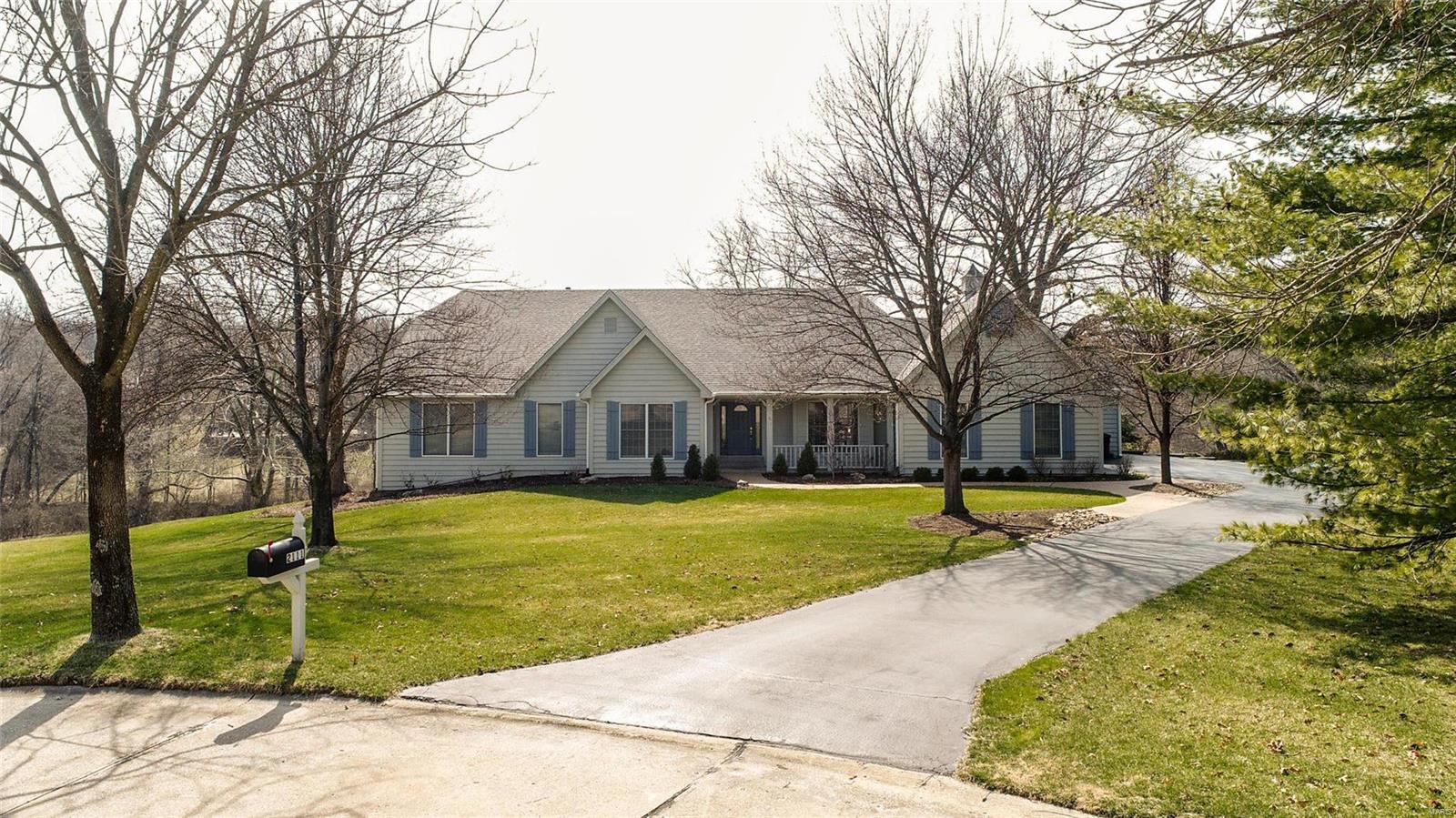 2111 Wilson Ridge Lane Chesterfield, MO 63005 - Photo 3 of 92 Gallery Image 3