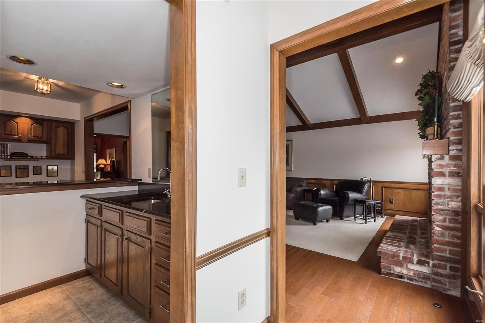 2111 Wilson Ridge Lane Chesterfield, MO 63005 - Photo 21 of 92 Gallery Image 21