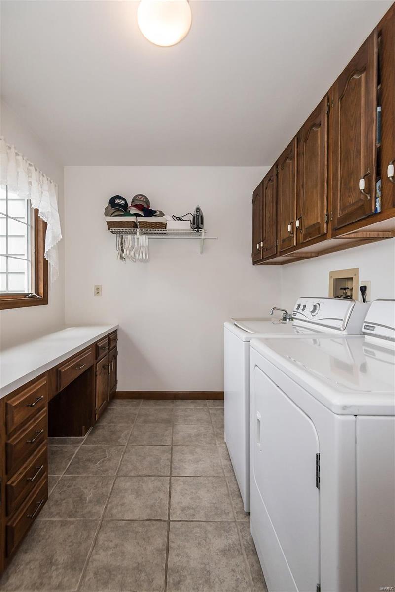 2111 Wilson Ridge Lane Chesterfield, MO 63005 - Photo 28 of 92 Gallery Image 28