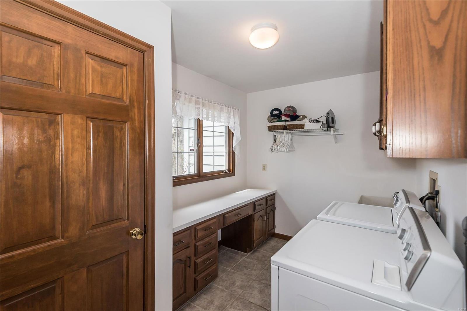 2111 Wilson Ridge Lane Chesterfield, MO 63005 - Photo 29 of 92 Gallery Image 29