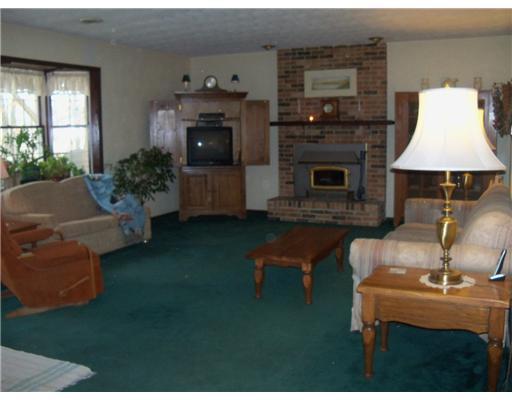5575 Conrad Court Springfield, OH 45502 - Photo 3 of 18