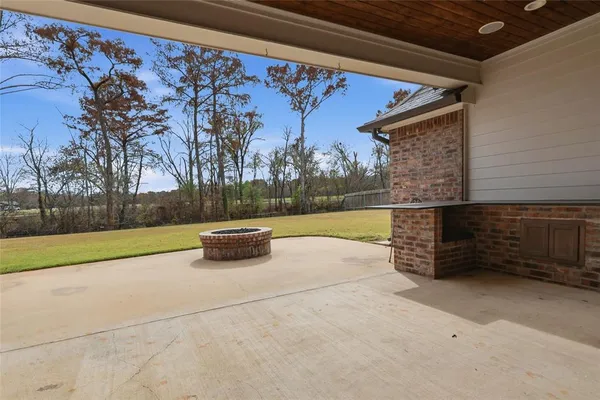 $595,000 | 470 Long Acre Drive, Bossier City, LA 71111