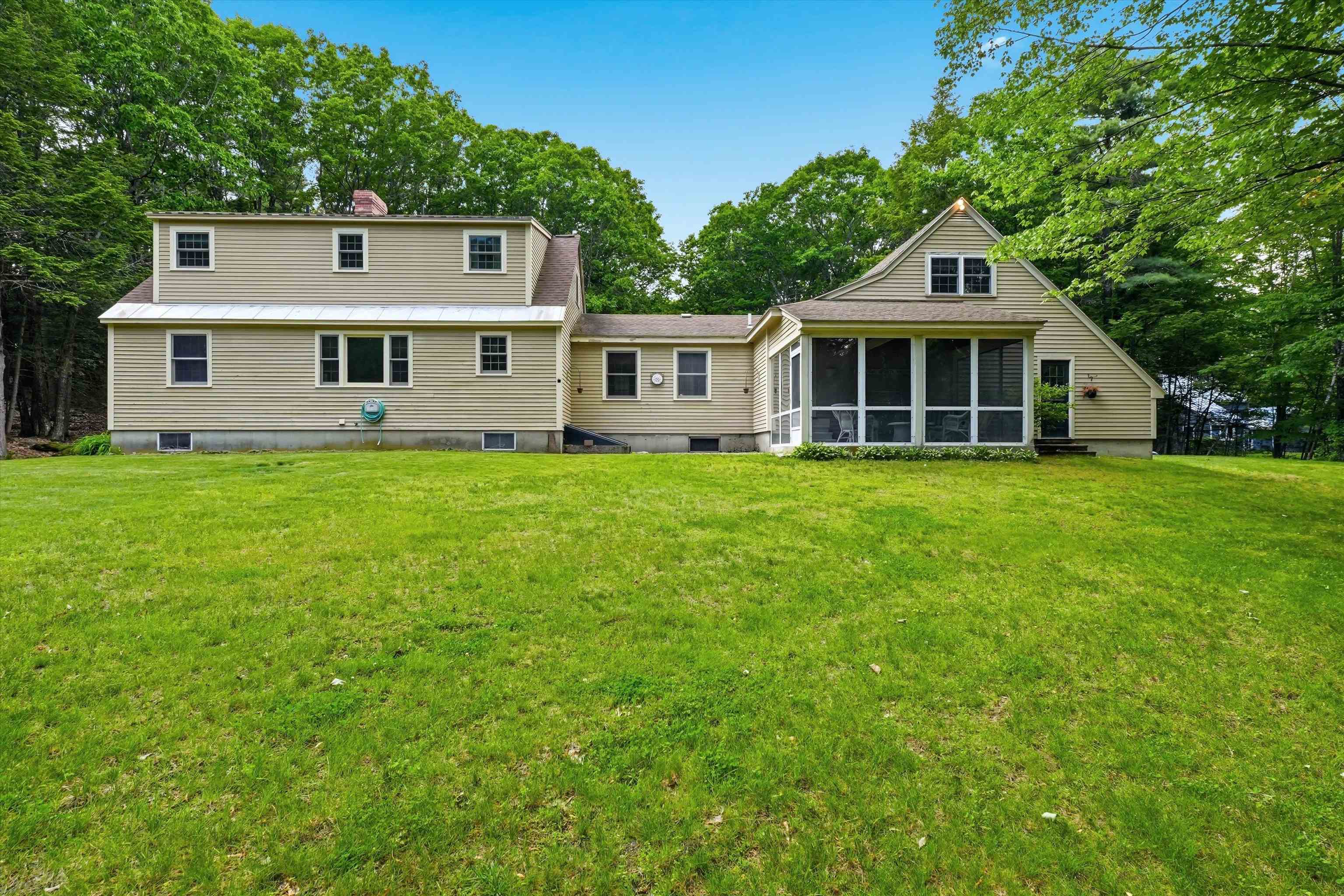 17 Woodhill Road Bow, NH 03304 - Photo 4 of 55 Gallery Image 4