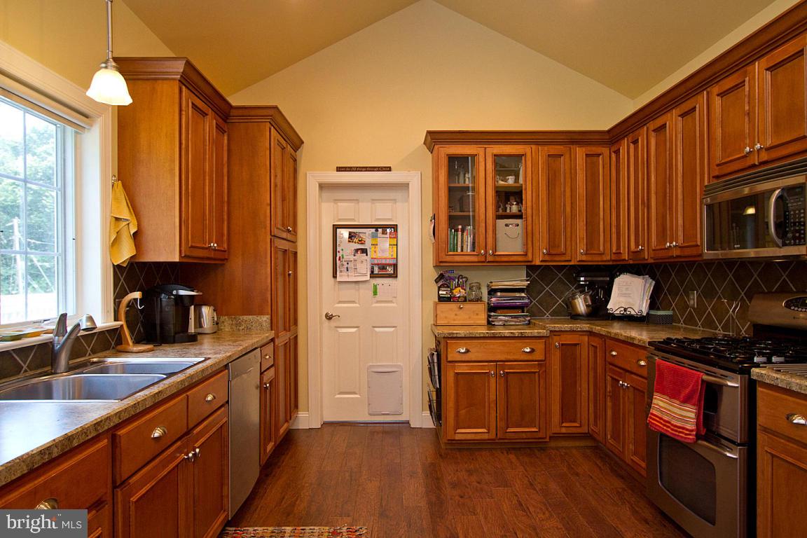 269 Brenneman Road Lancaster, PA 17603 - Photo 17 of 45 Gallery Image 17