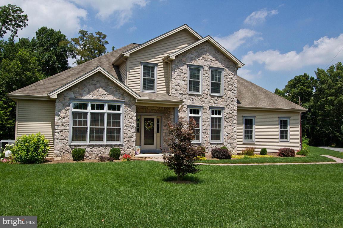 269 Brenneman Road Lancaster, PA 17603 - Photo 2 of 45 Gallery Image 2