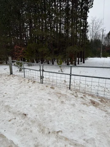 $79,000 | 14124 Healy Lake Road, Bear Lake, MI 49614