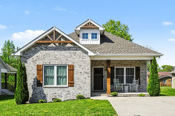 $349,900 | 189 Julia Ann Court, Springfield, TN 37172