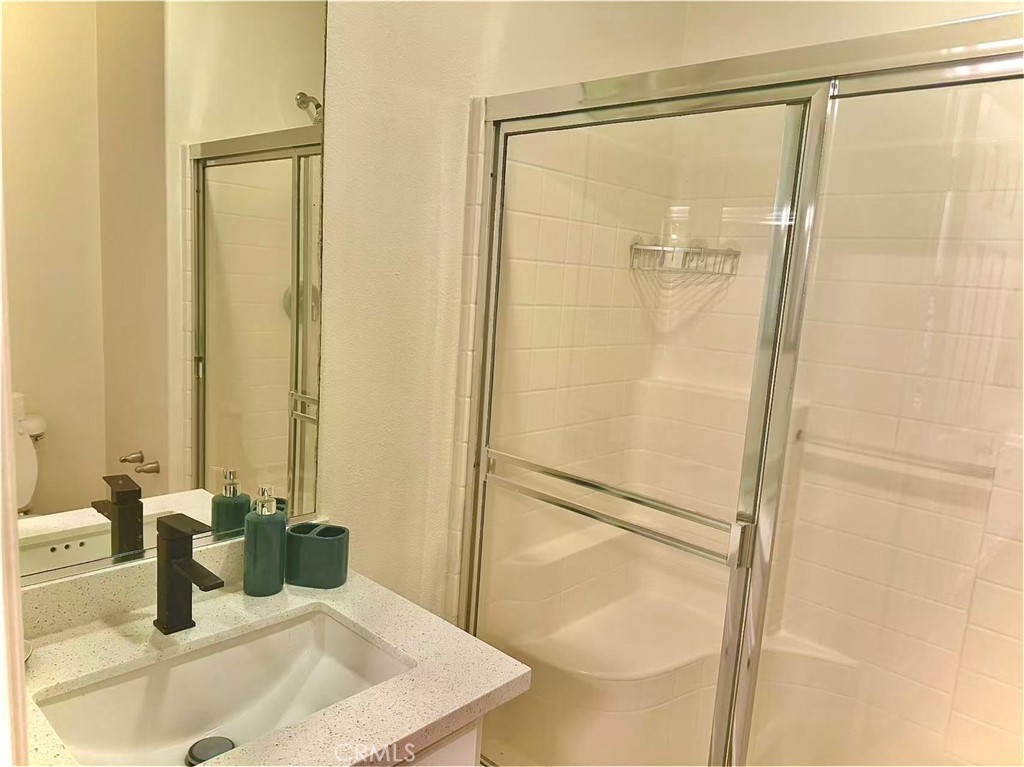 6805 Edinburgh Road Eastvale, CA 92880 - Photo 9 of 47