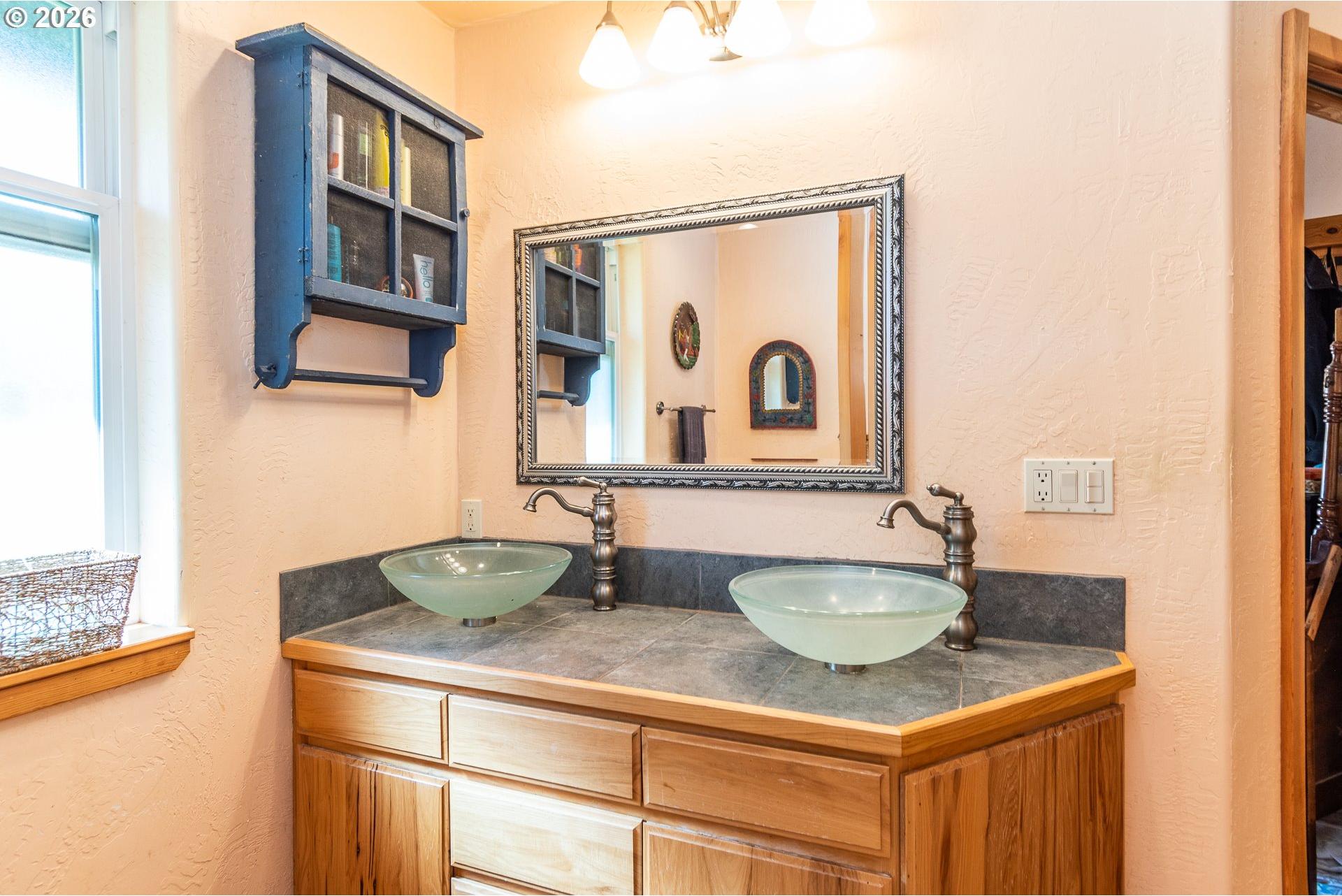 709 Ash Creek Road Riddle, OR 97469 - Photo 18 of 48 Gallery Image 18