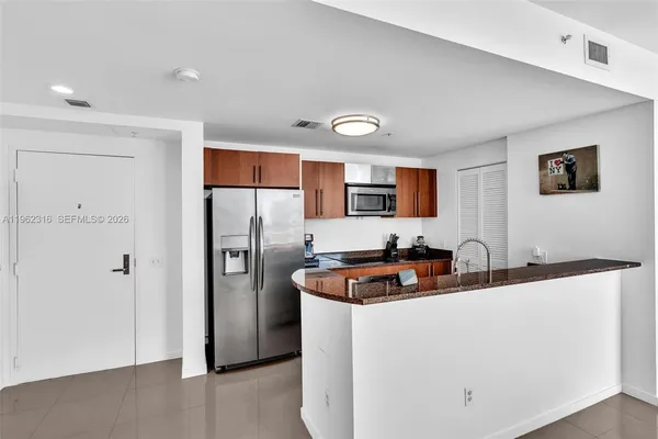 $4,800 | 300 South Biscayne Boulevard, Unit 2916, Miami, FL 33131