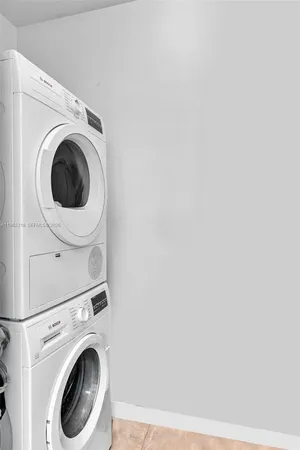 $4,800 | 300 South Biscayne Boulevard, Unit 2916, Miami, FL 33131