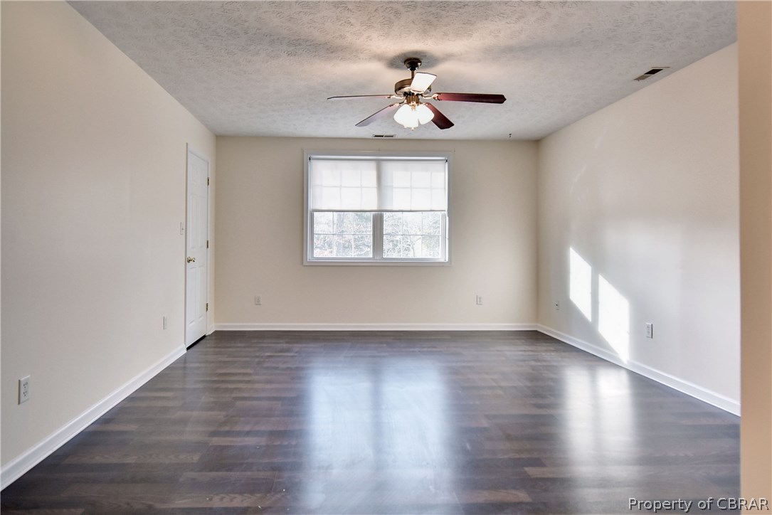 3401 Enos Road Gloucester, VA 23061 - Photo 20 of 34 Large Master Suite