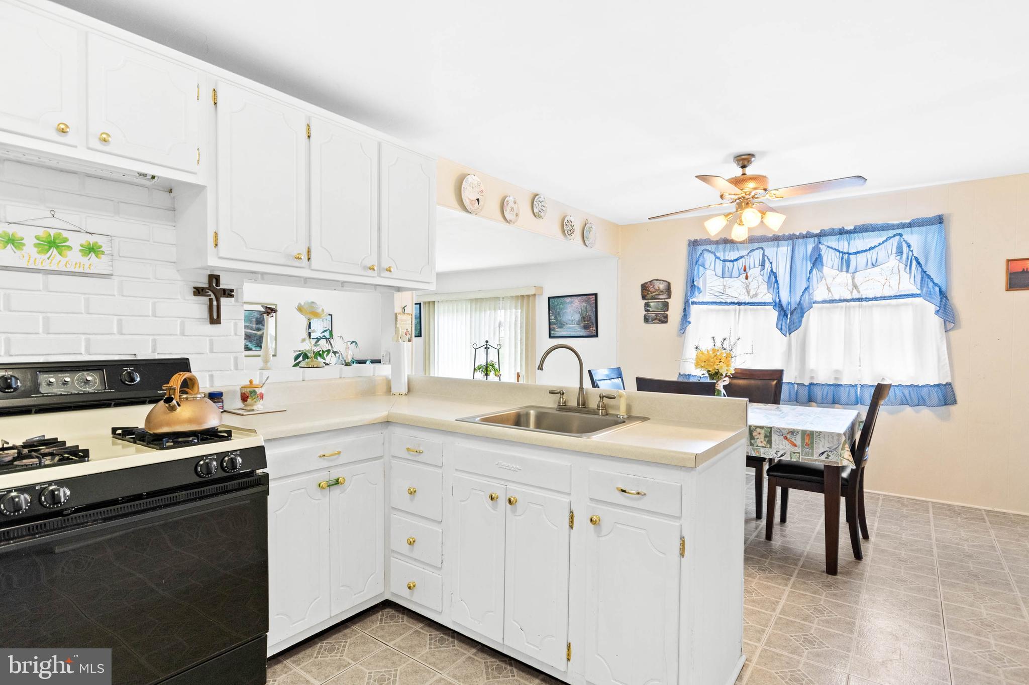 310 Fish Pond Road Glassboro, NJ 08028 - Photo 8 of 28