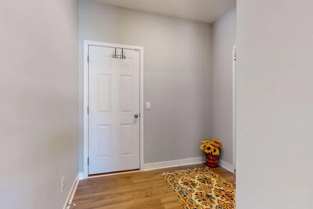 $725,000 | 1663 Oak Creek Drive, Chaska, MN 55318