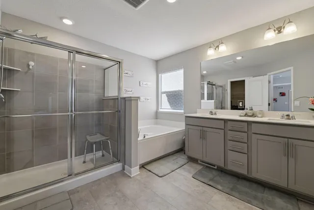 $725,000 | 1663 Oak Creek Drive, Chaska, MN 55318