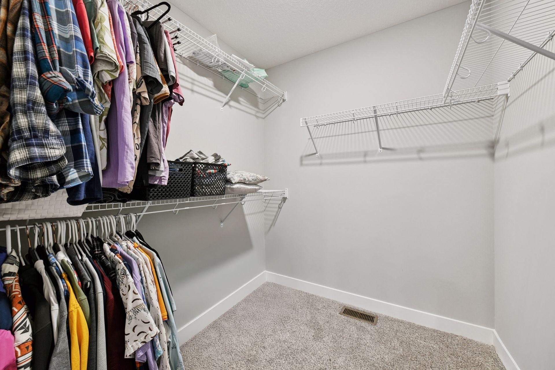 1663 Oak Creek Drive Chaska, MN 55318 - Photo 32 of 57