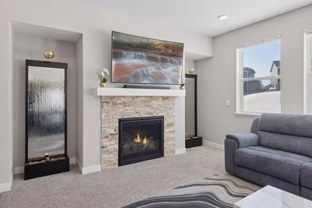 $725,000 | 1663 Oak Creek Drive, Chaska, MN 55318