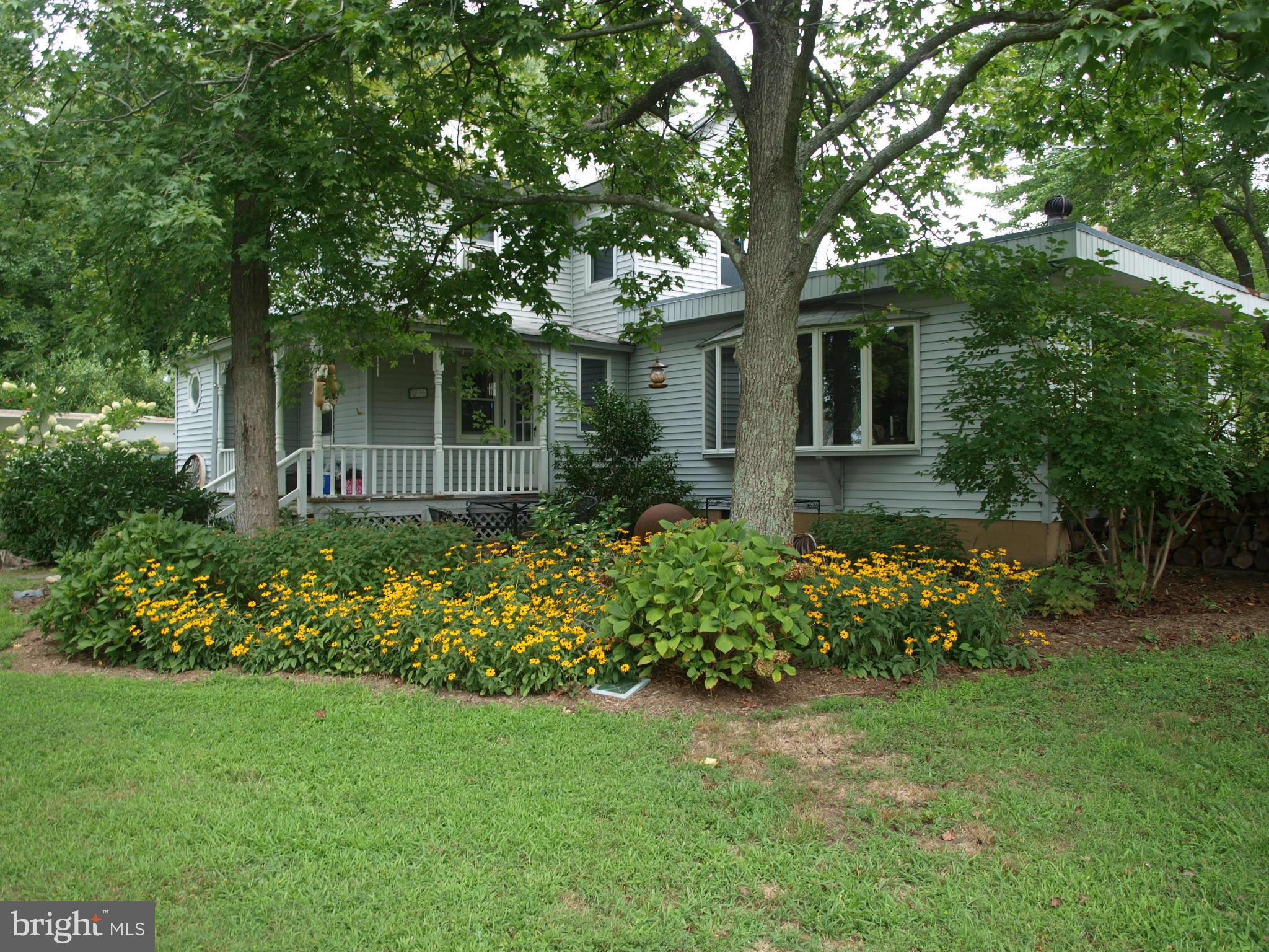 1057 Carrs Wharf Road Edgewater, MD 21037 - Photo 3 of 29 Exterior View