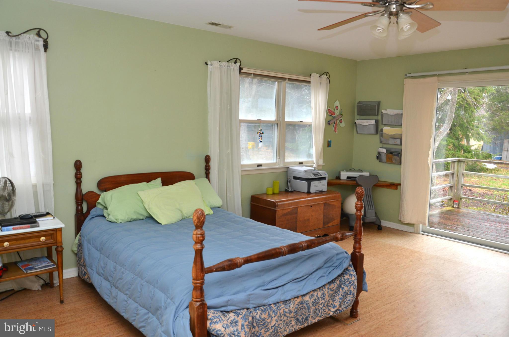 1057 Carrs Wharf Road Edgewater, MD 21037 - Photo 7 of 29 Bedroom (Master)