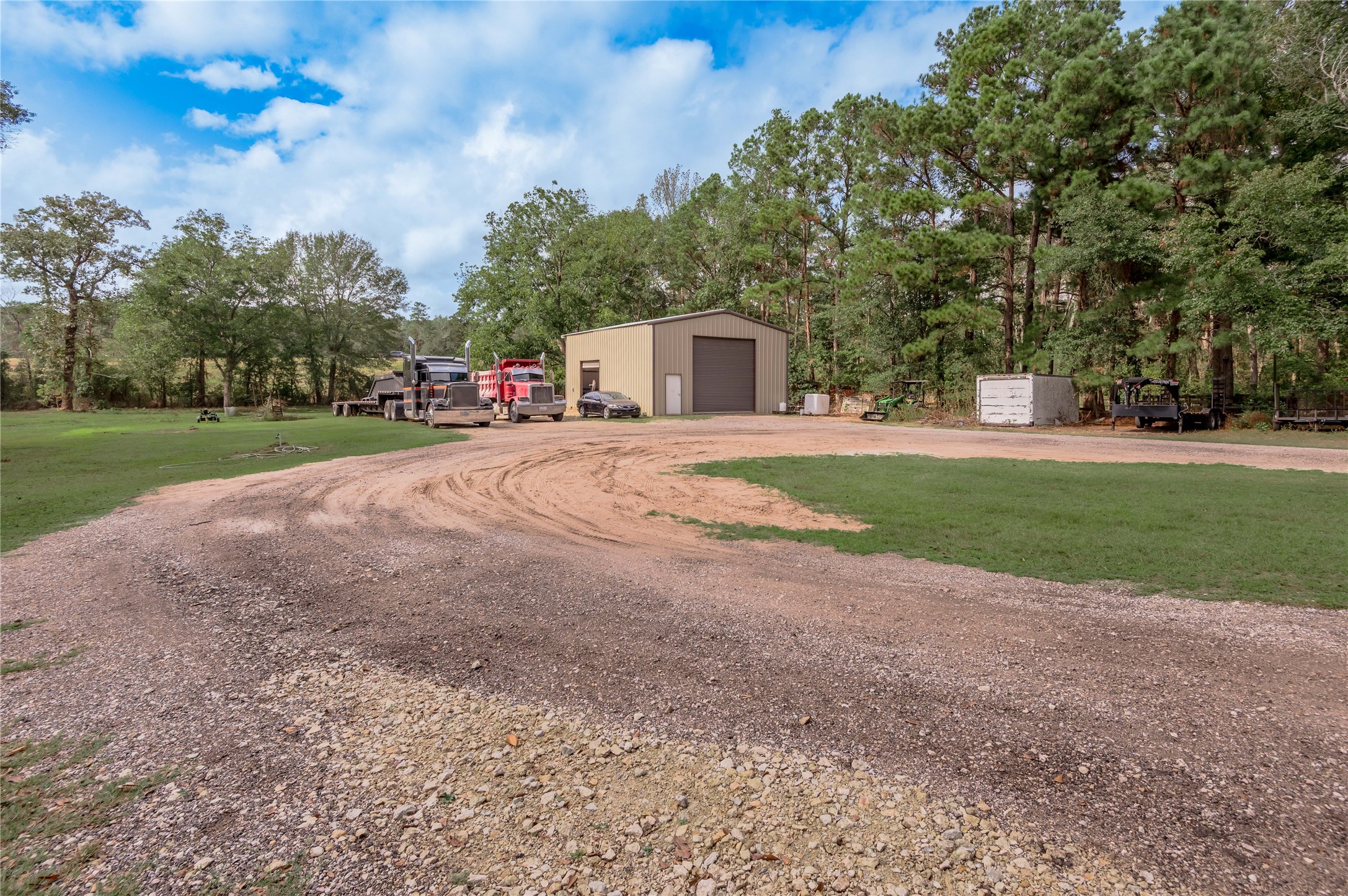 7640 Highway 75 Huntsville, TX 77340 - Photo 24 of 49 Shop from the back porch