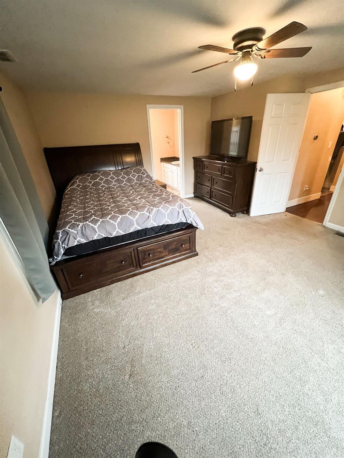 2255 Berry Road Amelia, OH 45102 - Photo 11 of 19 Gallery Image 11