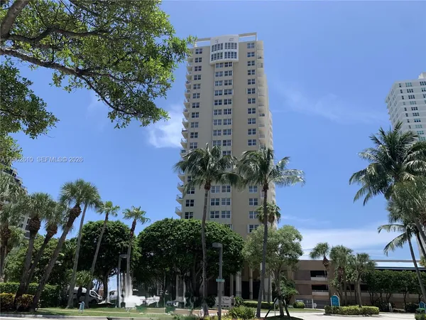 $2,600 | 770 Claughton Island Drive, Unit 606, Miami, FL 33131