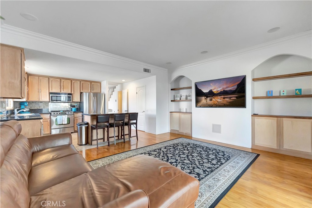 1219 Delaware Street Huntington Beach, CA 92648 - Photo 7 of 53